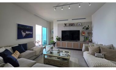Venta de Exclusivo Apartamento Frente al Mar – Playa Escondida, Colón