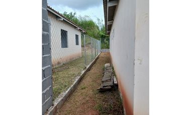 Altos de Las Praderas La Chorrera, hermosa residencia de 3 recámaras