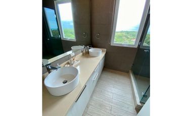 Venta de Apartamento Amoblado en PH Solea – Punta Barco