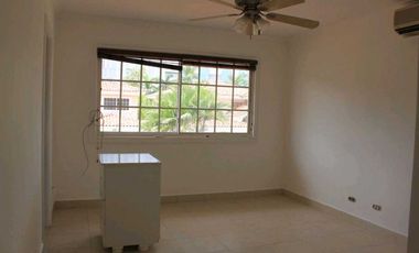VENTA DE CASA CON PISCINA PRIVADA EN COSTA DEL ESTE MB