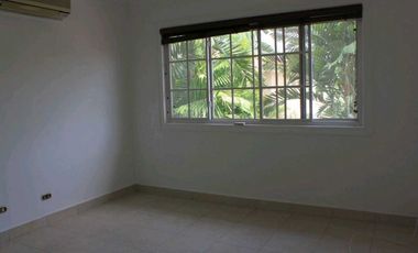 VENTA DE CASA CON PISCINA PRIVADA EN COSTA DEL ESTE MB