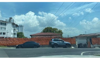 Venta de Terreno en Parque Lefevre  Oportunidad de Inversión