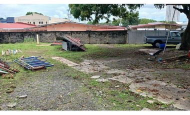 Venta de Terreno en Parque Lefevre  Oportunidad de Inversión