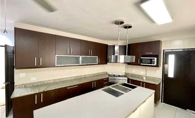 VENTA DE CASA EN COSTA DEL ESTE MB