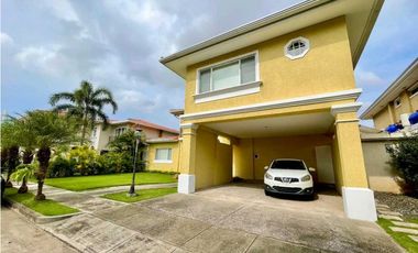 VENTA DE CASA EN COSTA DEL ESTE MB
