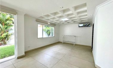 VENTA DE CASA EN COSTA DEL ESTE MB