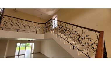 Casa - Altos del Chase - Amplio Jardin - 4 recamaras