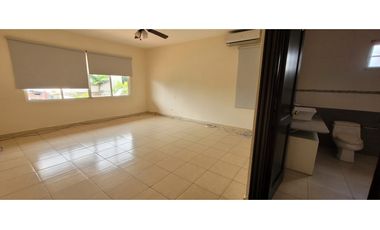 Casa - Altos del Chase - Amplio Jardin - 4 recamaras