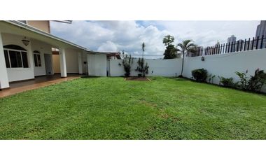 Casa - Altos del Chase - Amplio Jardin - 4 recamaras