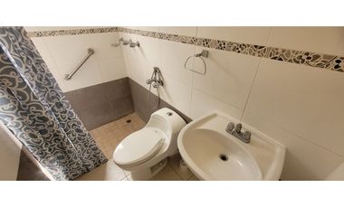 Casa - Altos del Chase - Amplio Jardin - 4 recamaras