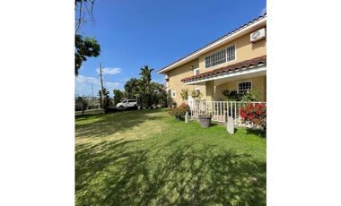 VENTA CASA BRISAS DEL GOLF PH VILLA  ALTA