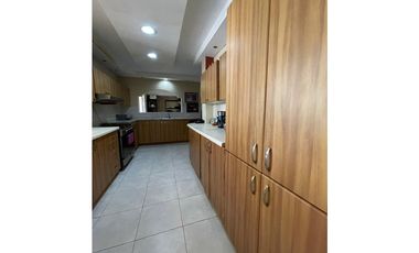 VENTA CASA BRISAS DEL GOLF PH VILLA  ALTA