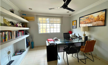 VENTA DE CASA UNIFAMILIAR EN GOLDEN SPRINGS, CONDADO DEL REY