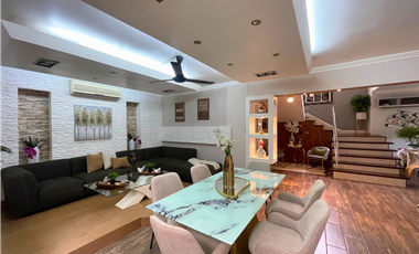 VENTA DE CASA UNIFAMILIAR EN GOLDEN SPRINGS, CONDADO DEL REY