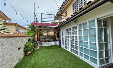 VENTA DE CASA UNIFAMILIAR EN GOLDEN SPRINGS, CONDADO DEL REY