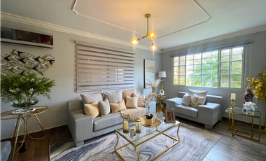 VENTA DE CASA UNIFAMILIAR EN GOLDEN SPRINGS, CONDADO DEL REY
