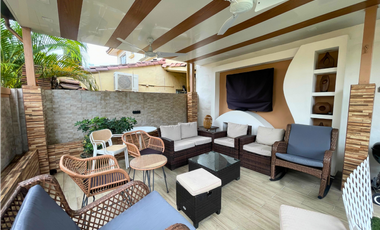 VENTA DE CASA UNIFAMILIAR EN GOLDEN SPRINGS, CONDADO DEL REY