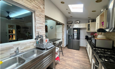 VENTA DE CASA UNIFAMILIAR EN GOLDEN SPRINGS, CONDADO DEL REY