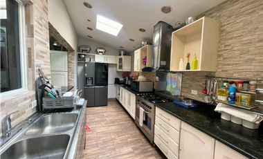 VENTA DE CASA UNIFAMILIAR EN GOLDEN SPRINGS, CONDADO DEL REY