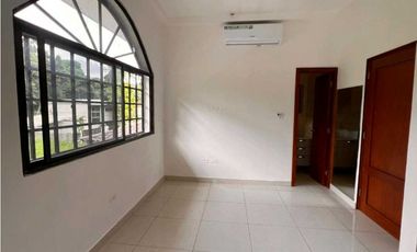 ALQUILO O VENDO CASA EN LLANOS DE CURUNDU ALBROOK