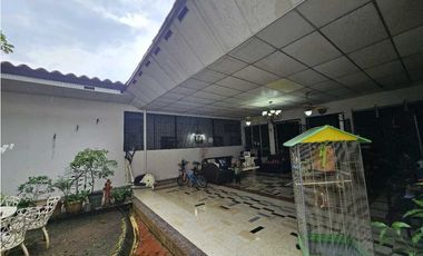 VENTA CASA COMERCIAL CALLE 50 (OF)