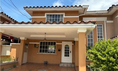Venta de Casa en Condado del Rey