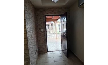 VENTA CASA BRISAS DEL GOLF
