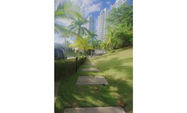 ALQUILER DE APARTAMENTO DE PLAYA PH RO MAR SAN CARLOS PM. OESTE