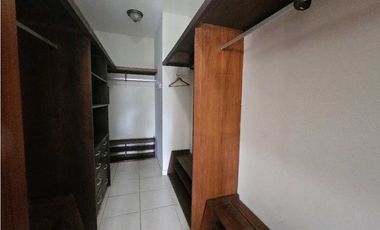 VENTA CASA CON PISCINA EN CAMINO DE CRUCES (MR)