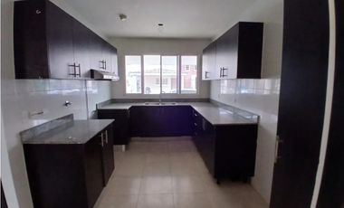 VENTA CASA BRISAS DEL GOLF PH VILLA TIBER