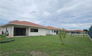 Se alquila casa en Tagua Village Monagrillo - Herrera.