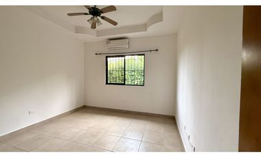 Venta de Casa en Villa Anayansi- David