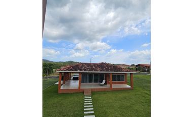 Alquiler de casa amoblada en Colonias de Santa Lucía, Chame