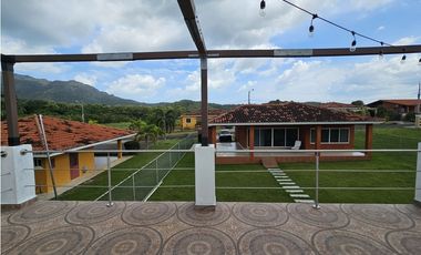 Alquiler de casa amoblada en Colonias de Santa Lucía, Chame