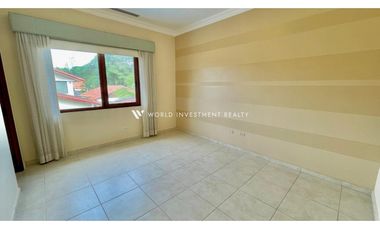 se vende casa en camino de cruces