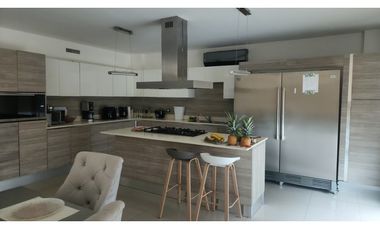 ALQUILO CASA EN COSTA SUR, 4 RECAMARAS, 350M2, DOS NIVELES.