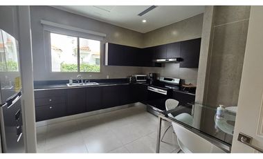 VENTA CASA EN SANTA MARIA FAIRWAY ESTATES (DV)