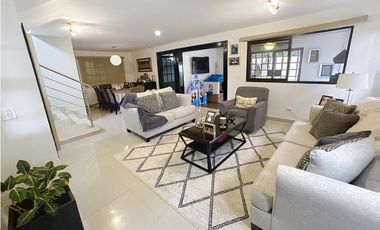 Venta de Casa en Costa Verde – PH Sunset Hills