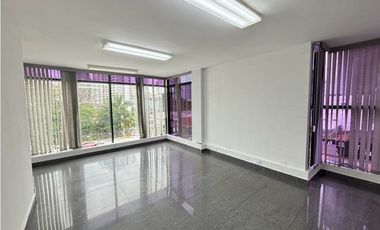 ALQUILER OFICINA CALLE 50 3 ESPACIOS (DV)