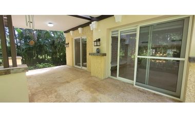 Villa Unifamiliar en Tucan Country Club - Cocoli