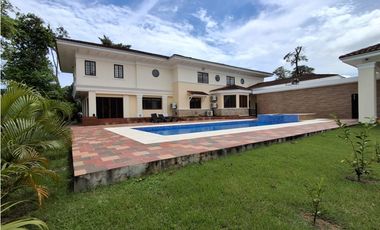 Venta de Casa en Ancon