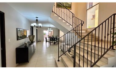 VENTA DE CASA EN CONDADO DEL REY RESIDENCIAL PASEO DORADO