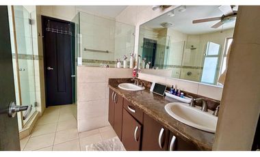 VENTA DE CASA EN CONDADO DEL REY RESIDENCIAL PASEO DORADO