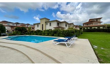 VENTA DE CASA EN CONDADO DEL REY RESIDENCIAL PASEO DORADO