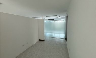 ALQUILER OFICINA EN BELLA VISTA (DV)