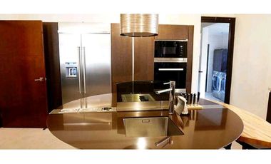 VENDO MANSION HERMOSA EN EMBASSY CLUB CLAYTON