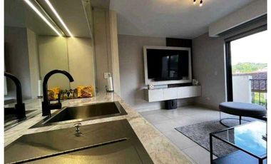 VENTA APARTAMENTO EMBASSY VILLAGE (MR)