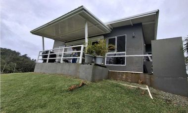 Venta de Casa en Altos de Cerro Azul