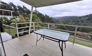 Venta de Casa en Altos de Cerro Azul