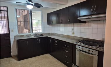 VENTA DE CASA EN BETANIA MIRAFLORES